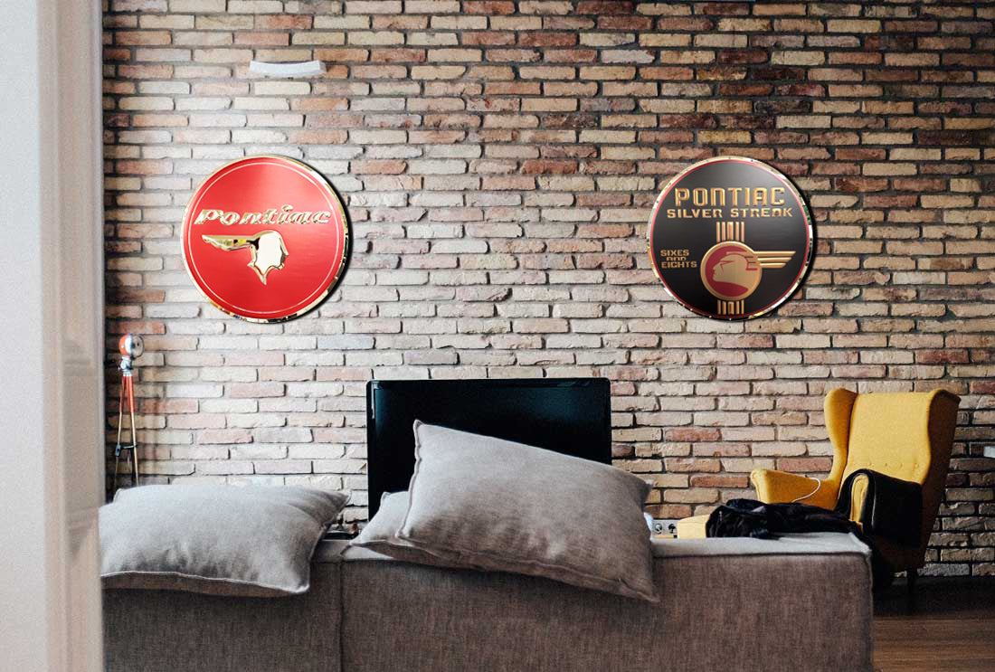 embossed mirror polished stainless steel sign garage décor Pontiac Silver Streak on wall